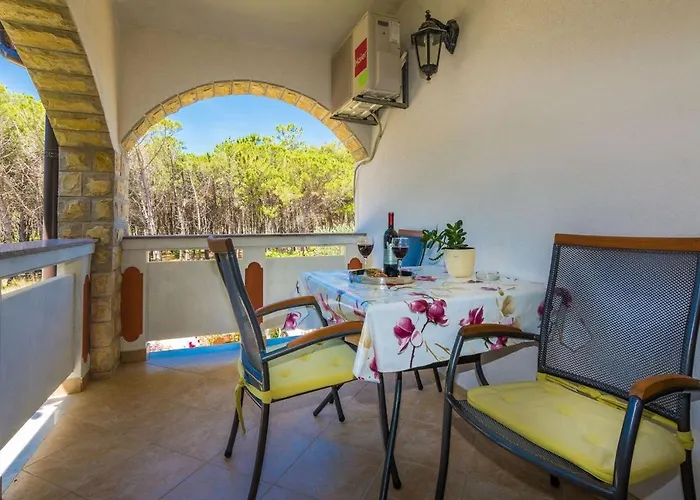 Appartement Lovely Albina - By Tourist Agency Leut