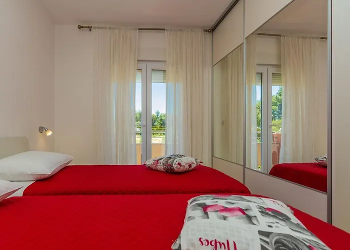 Apartamento Lovely Albina - By Tourist Agency Leut