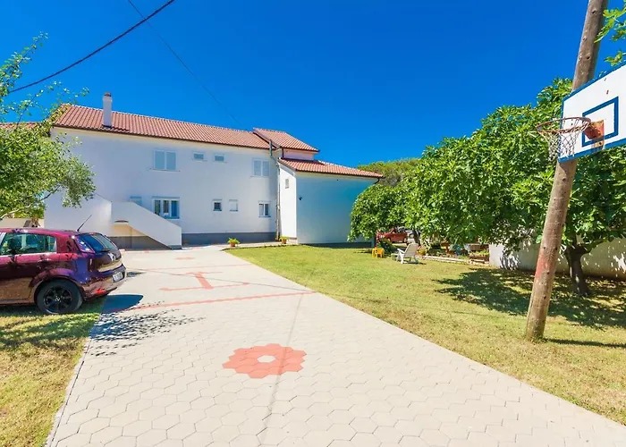 Apartamento Lovely Albina - By Tourist Agency Leut