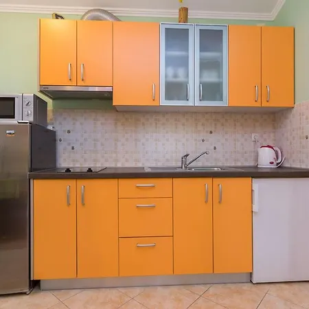 Lovely Albina - By Tourist Agency Leut Apartament *