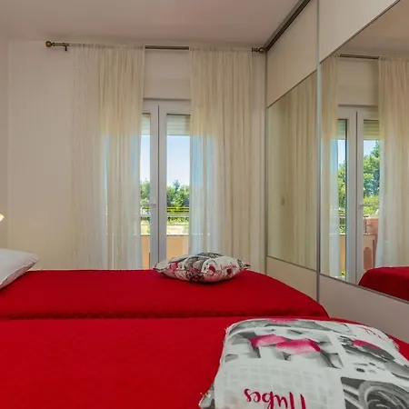 Appartamento Lovely Albina - By Tourist Agency Leut