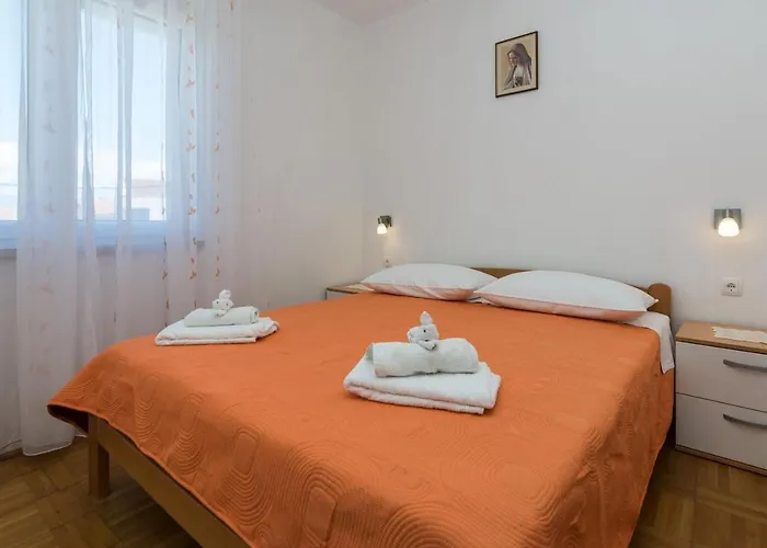 Lovely Albina - By Tourist Agency Leut Privlaka (Zadar)