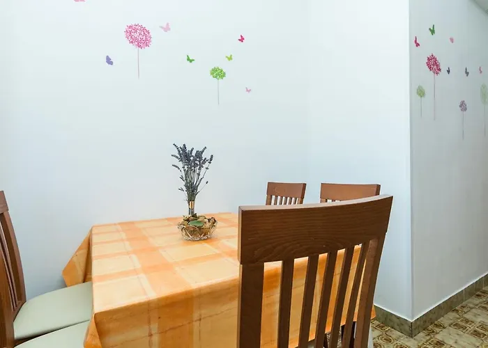 Appartamento Lovely Albina - By Tourist Agency Leut