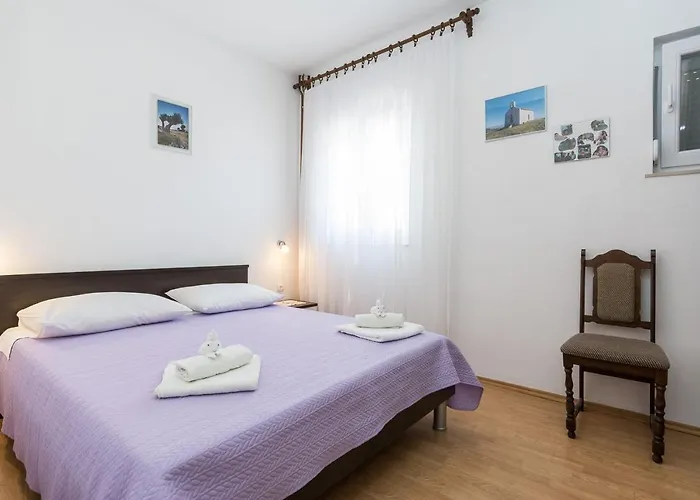 Appartamento Lovely Albina - By Tourist Agency Leut Privlaka (Zadar)